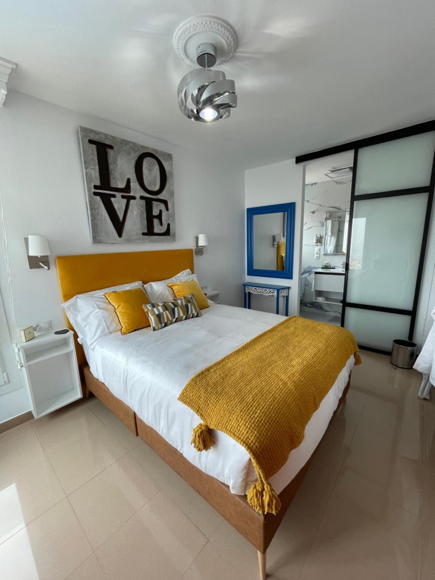 Cariad Boutique Bed & Breakfast La Cala Del Moral Номер фото