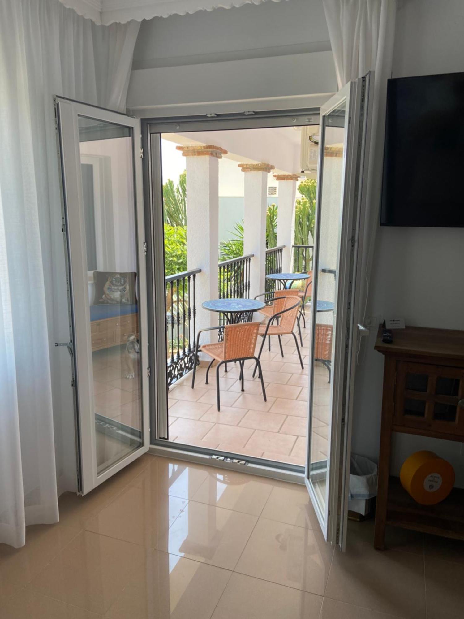 Cariad Boutique Bed & Breakfast La Cala Del Moral Екстер'єр фото