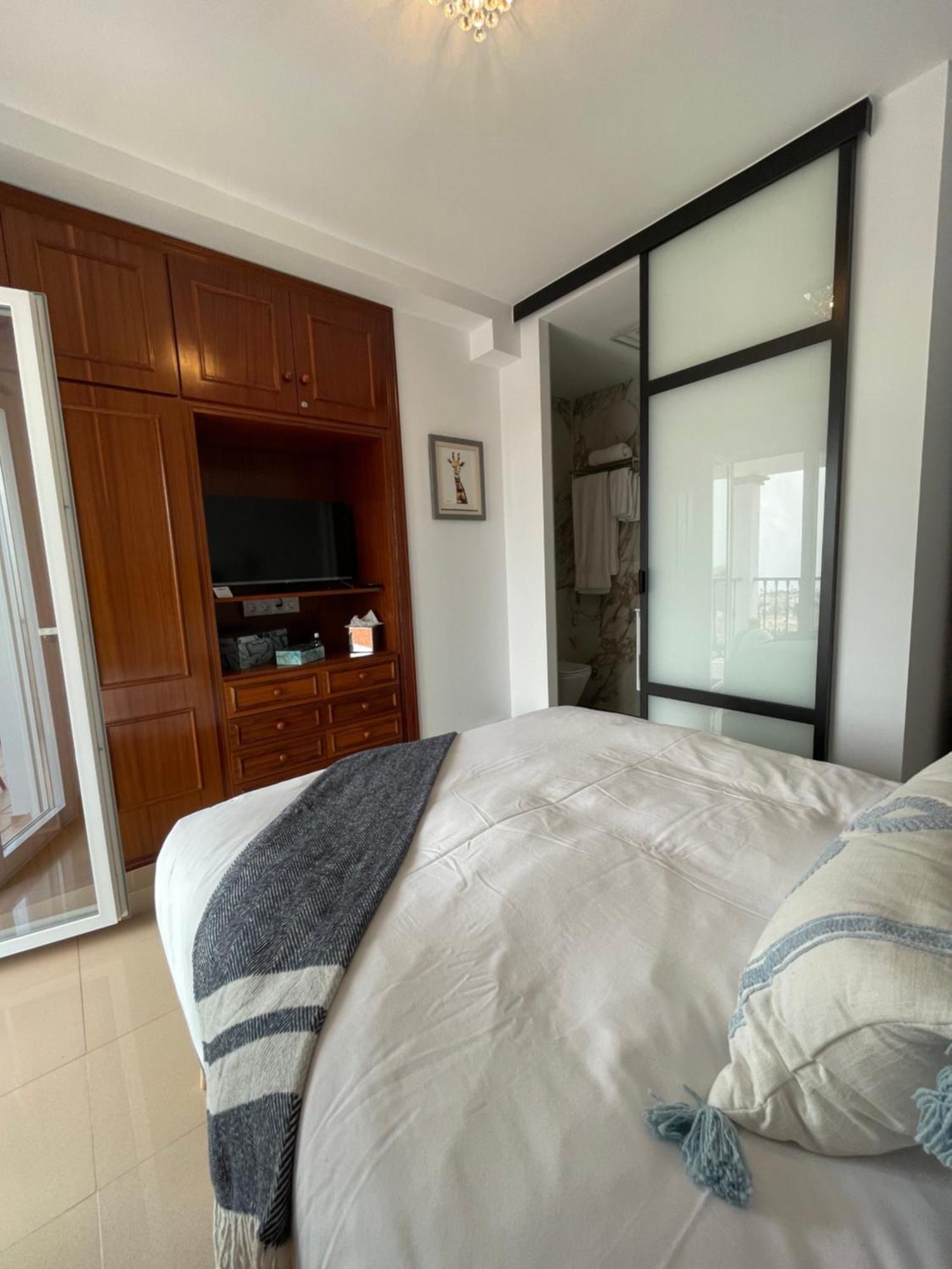 Cariad Boutique Bed & Breakfast La Cala Del Moral Номер фото